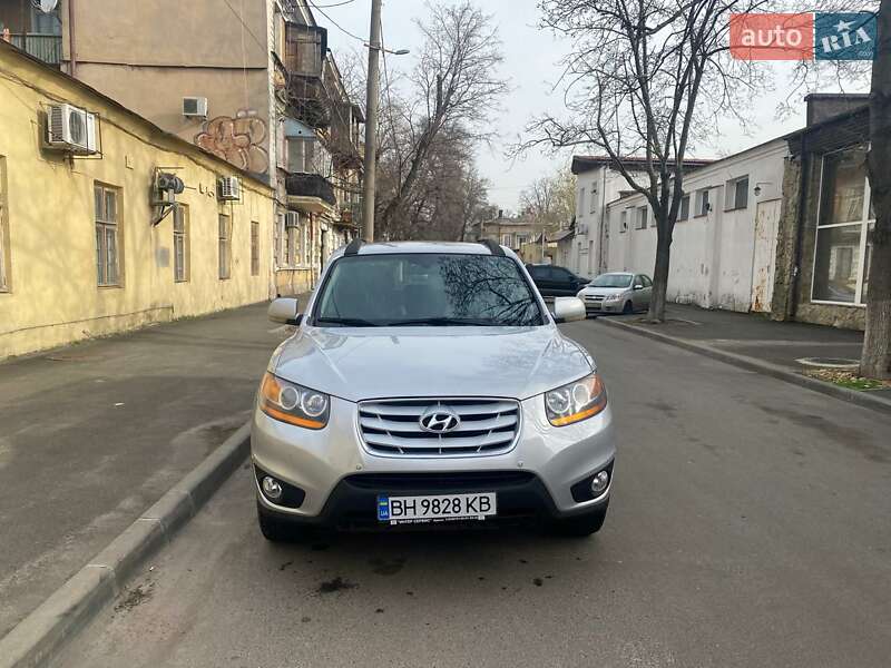 Позашляховик / Кросовер Hyundai Santa FE 2010 в Одесі