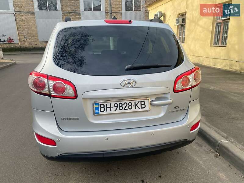 Позашляховик / Кросовер Hyundai Santa FE 2010 в Одесі