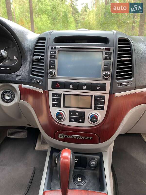 Позашляховик / Кросовер Hyundai Santa FE 2008 в Броварах