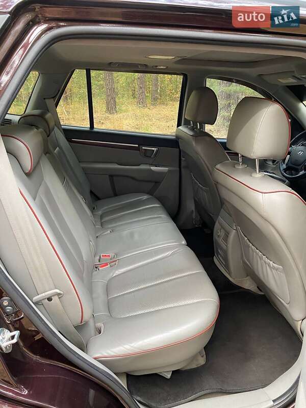 Позашляховик / Кросовер Hyundai Santa FE 2008 в Броварах