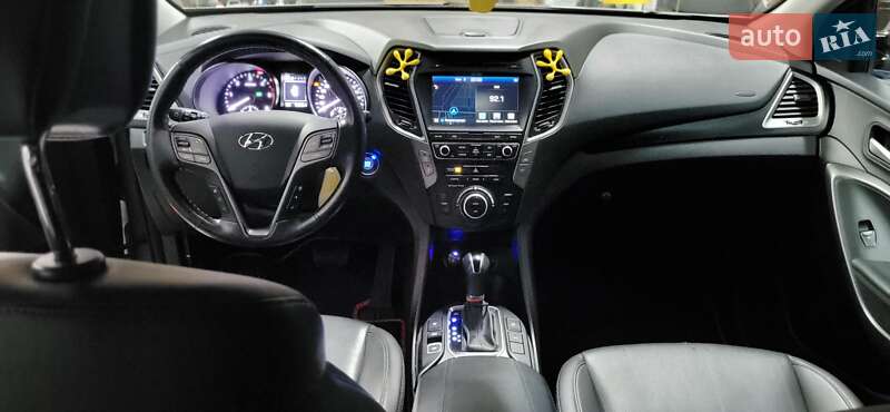 Позашляховик / Кросовер Hyundai Santa FE 2017 в Черкасах