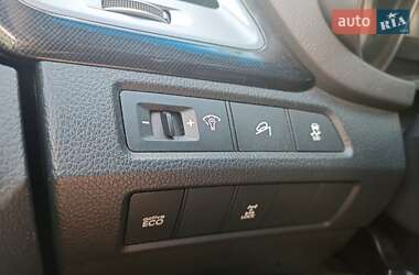 Внедорожник / Кроссовер Hyundai Santa FE 2013 в 