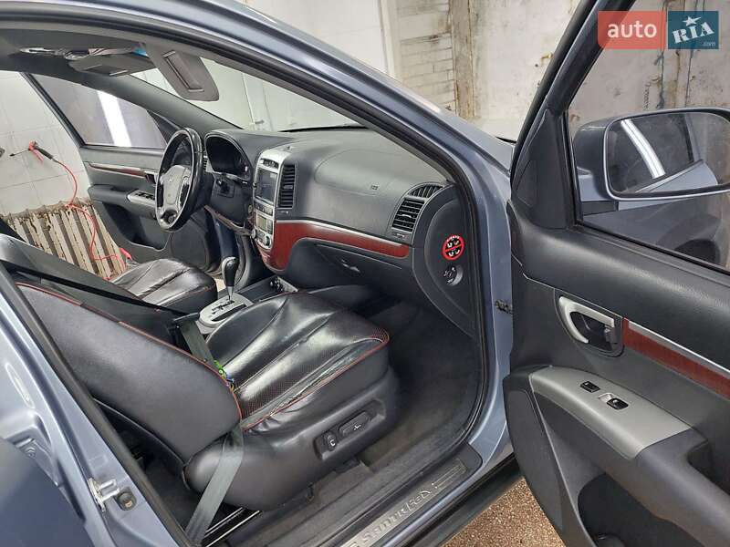 Внедорожник / Кроссовер Hyundai Santa FE 2007 в Вишневом