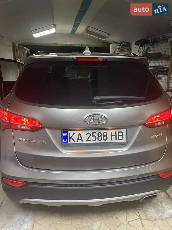Позашляховик / Кросовер Hyundai Santa FE 2015 в Києві