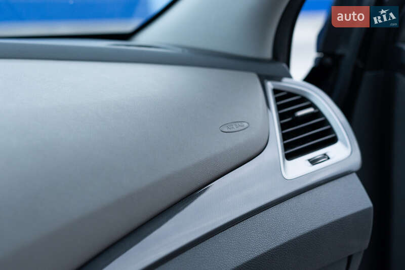 Позашляховик / Кросовер Hyundai Santa FE 2012 в Вінниці