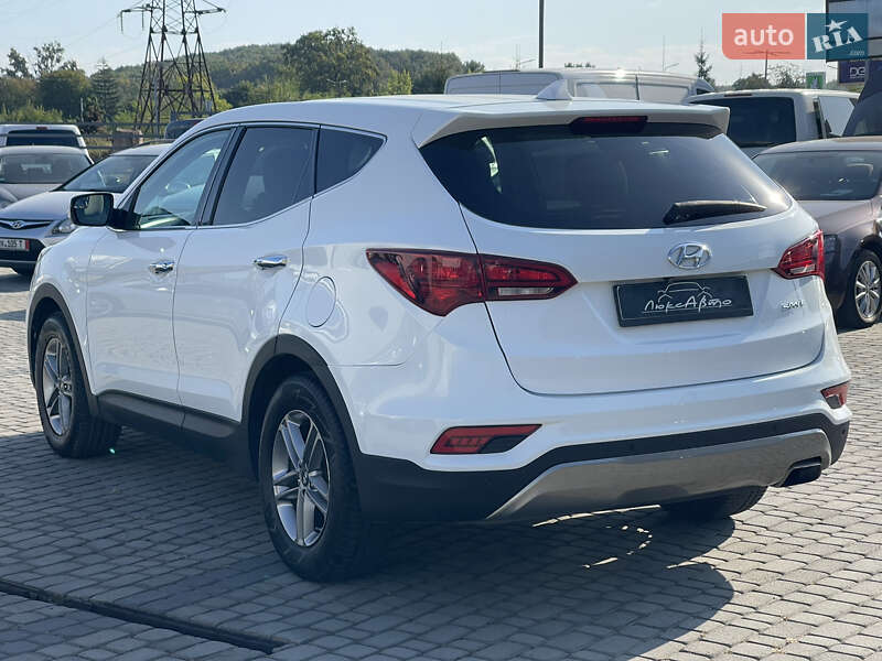 Внедорожник / Кроссовер Hyundai Santa FE 2017 в Мукачево