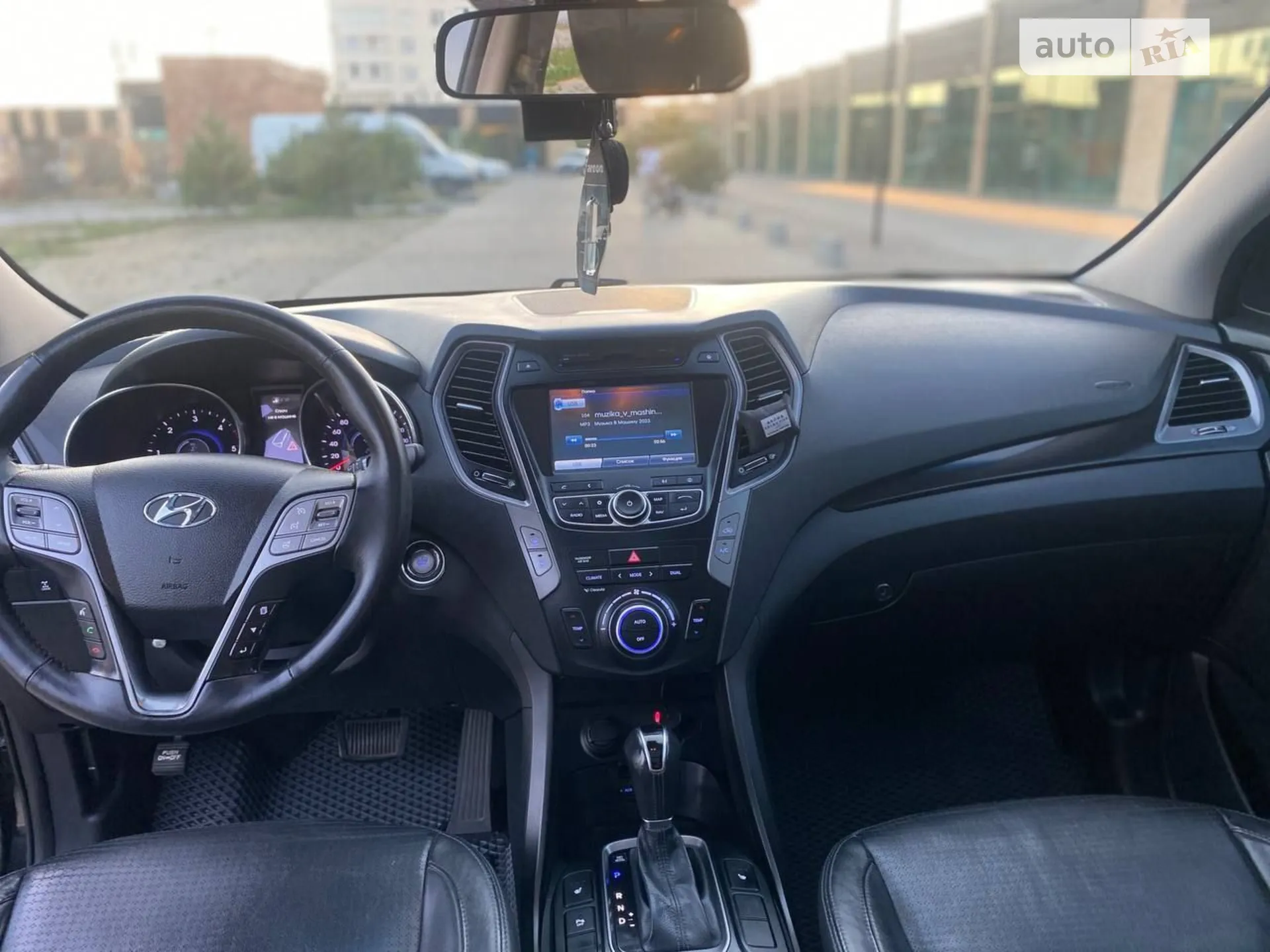 2012 Hyundai Santa Fe - мініатюра 28