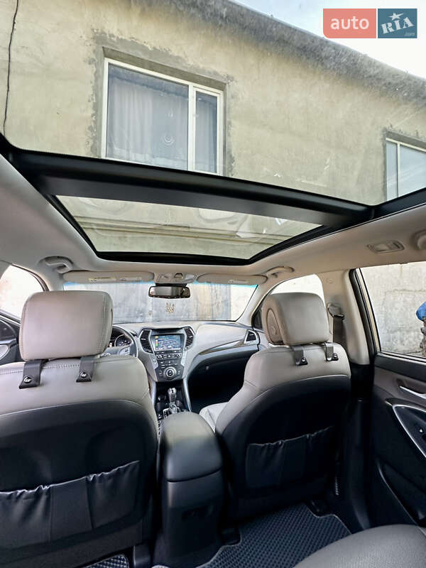 Позашляховик / Кросовер Hyundai Santa FE 2016 в Івано-Франківську