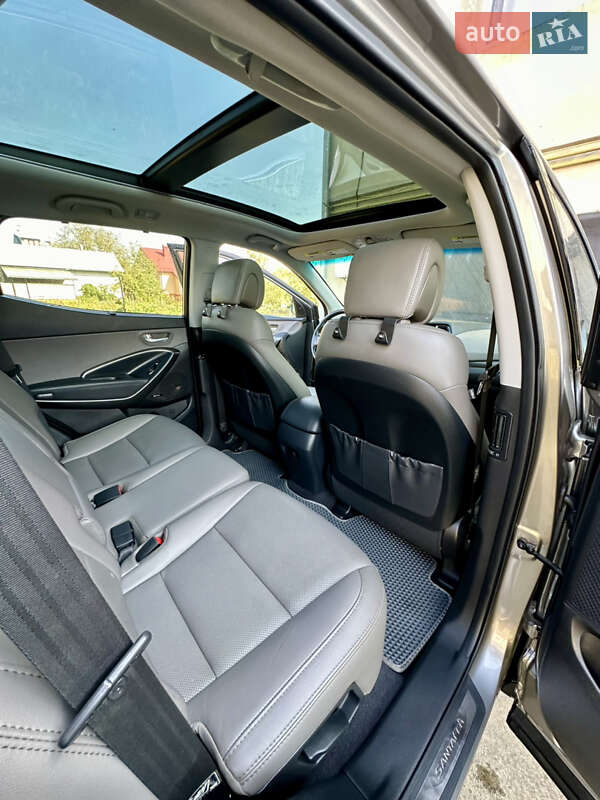 Позашляховик / Кросовер Hyundai Santa FE 2016 в Івано-Франківську