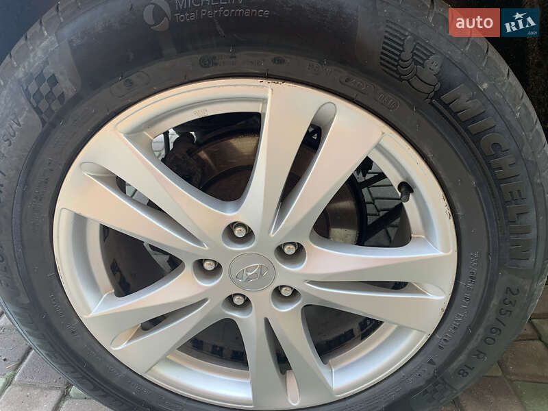 Позашляховик / Кросовер Hyundai Santa FE 2010 в Снятині