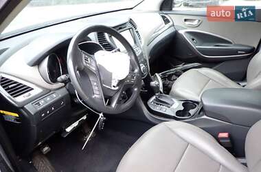 Внедорожник / Кроссовер Hyundai Santa FE 2015 в 
