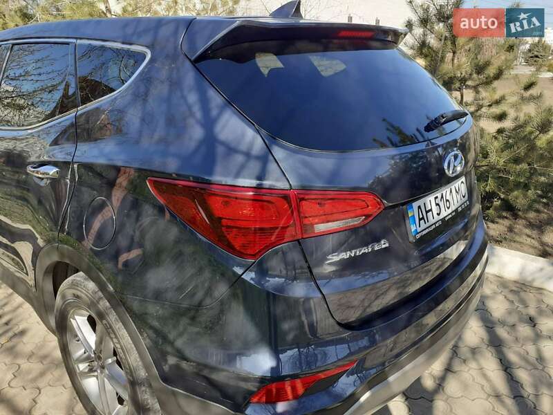 Внедорожник / Кроссовер Hyundai Santa FE 2017 в Киеве