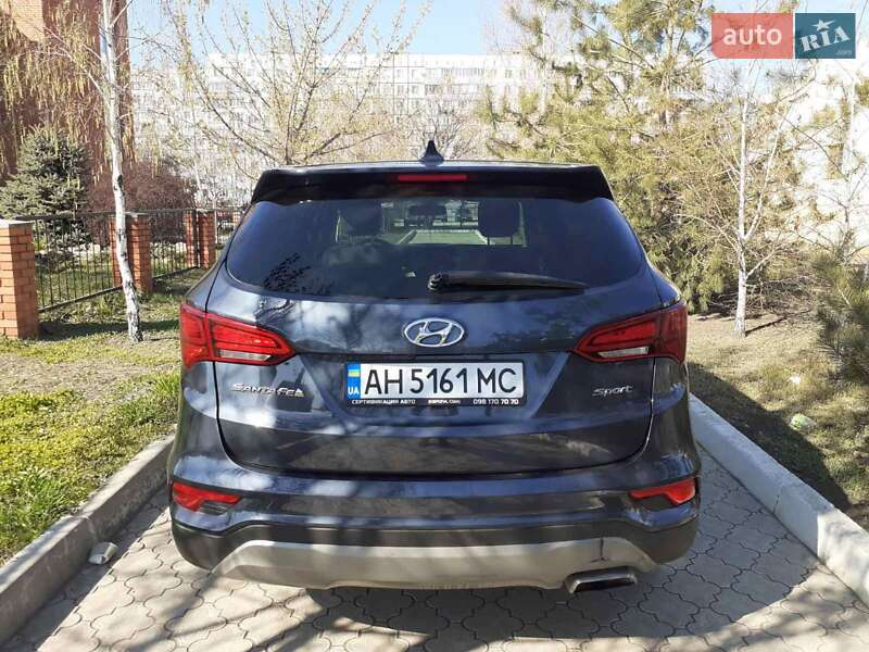Внедорожник / Кроссовер Hyundai Santa FE 2017 в Киеве
