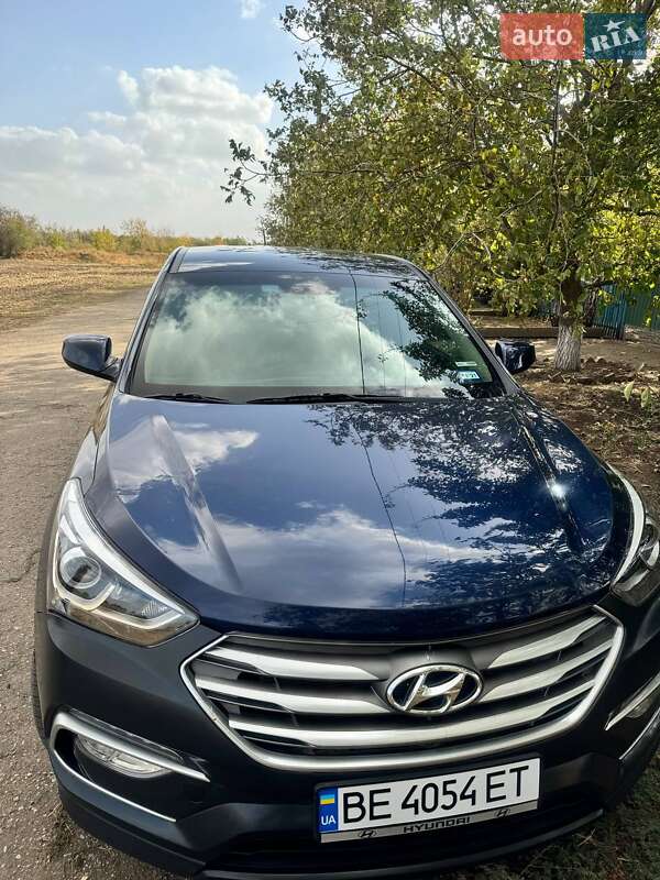 Позашляховик / Кросовер Hyundai Santa FE 2018 в Новому Бузі