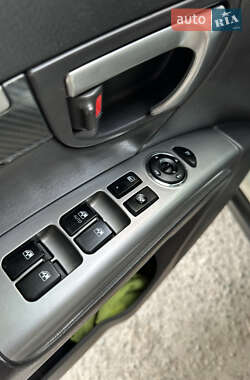 Внедорожник / Кроссовер Hyundai Santa FE 2012 в Днепре