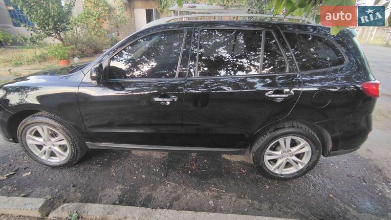 Внедорожник / Кроссовер Hyundai Santa FE 2011 в Николаеве