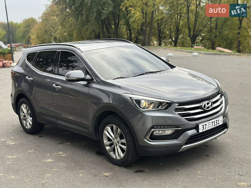 Позашляховик / Кросовер Hyundai Santa FE 2015 в Києві