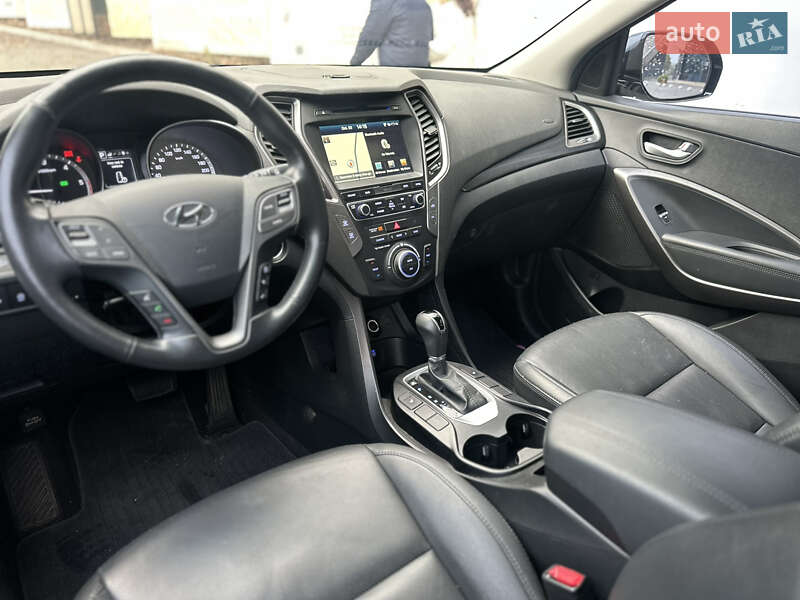 Позашляховик / Кросовер Hyundai Santa FE 2015 в Києві
