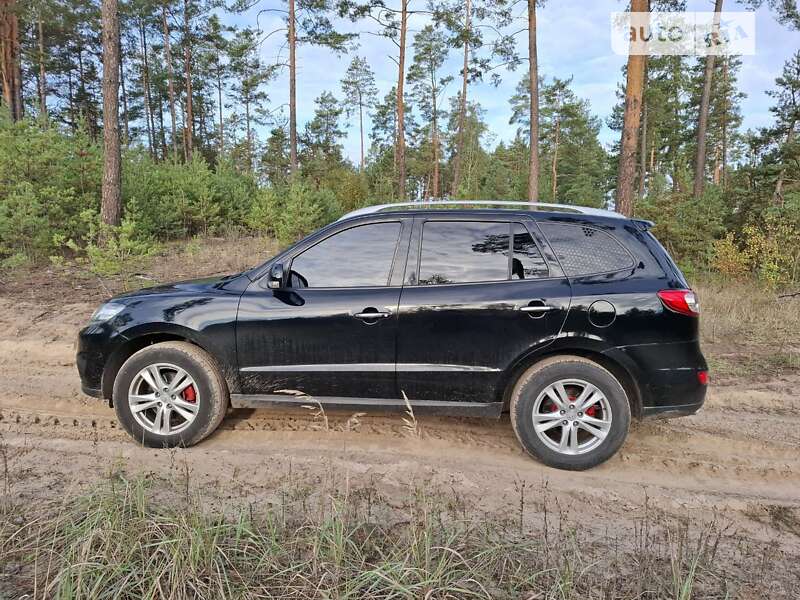 Внедорожник / Кроссовер Hyundai Santa FE 2011 в Черкассах
