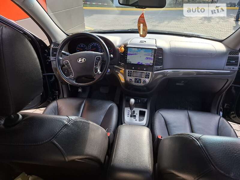 Внедорожник / Кроссовер Hyundai Santa FE 2011 в Черкассах