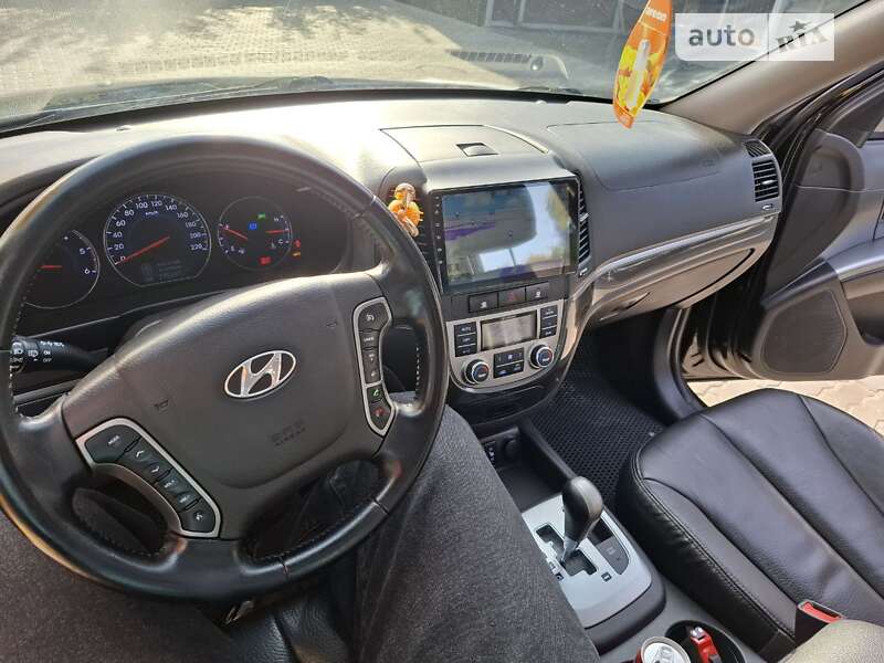 Внедорожник / Кроссовер Hyundai Santa FE 2011 в Черкассах