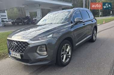 Внедорожник / Кроссовер Hyundai Santa FE 2018 в 