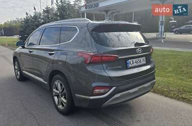 Внедорожник / Кроссовер Hyundai Santa FE 2018 в 