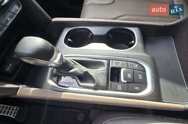 Внедорожник / Кроссовер Hyundai Santa FE 2018 в 