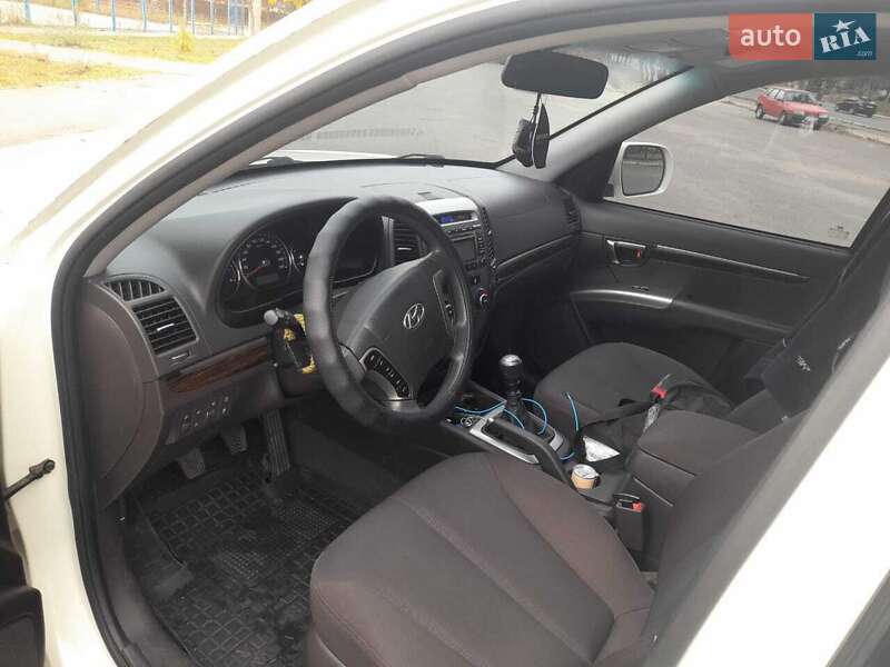 Внедорожник / Кроссовер Hyundai Santa FE 2010 в Николаеве
