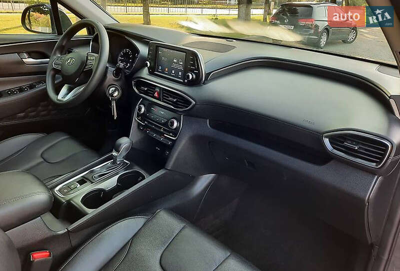 Внедорожник / Кроссовер Hyundai Santa FE 2020 в Ивано-Франковске