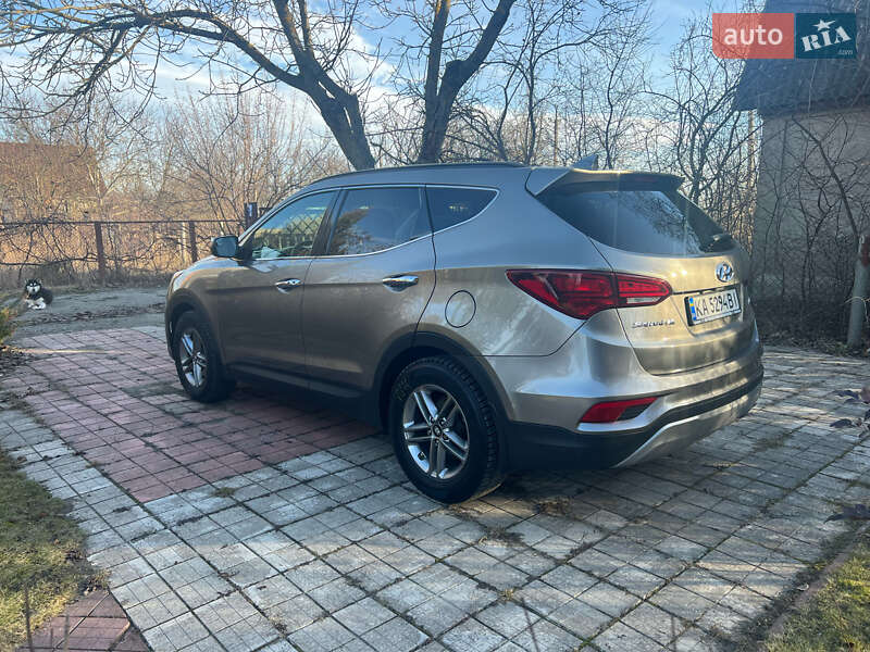 Внедорожник / Кроссовер Hyundai Santa FE 2017 в Борисполе