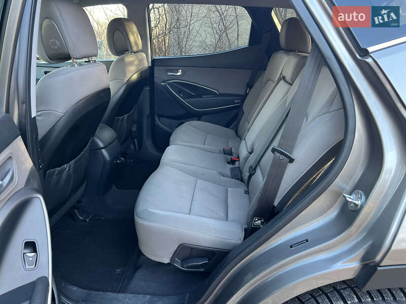 Внедорожник / Кроссовер Hyundai Santa FE 2017 в Борисполе