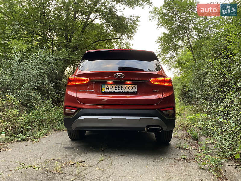 Позашляховик / Кросовер Hyundai Santa FE 2019 в Дніпрі
