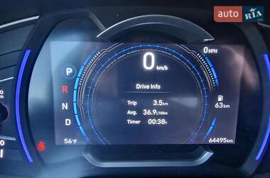 Внедорожник / Кроссовер Hyundai Santa FE 2019 в 