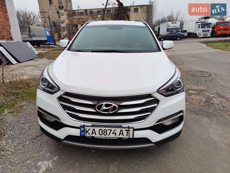 Позашляховик / Кросовер Hyundai Santa FE 2016 в 