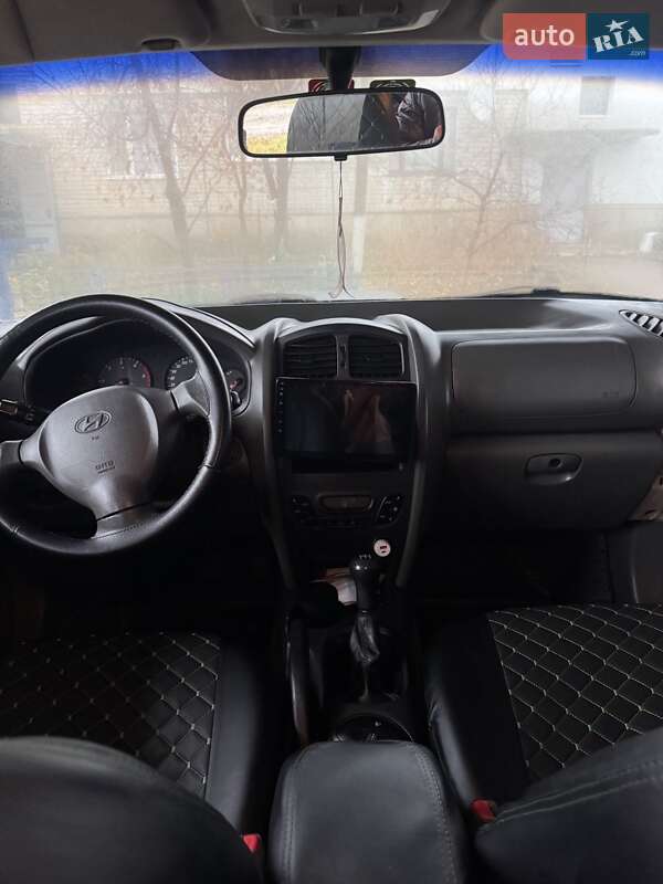 Позашляховик / Кросовер Hyundai Santa FE 2004 в Кам'янському фото 3 Позашляховик / Кросовер Hyundai Santa FE 2004 в Кам'янському