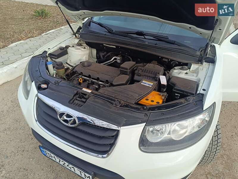 Внедорожник / Кроссовер Hyundai Santa FE 2010 в Белгороде-Днестровском