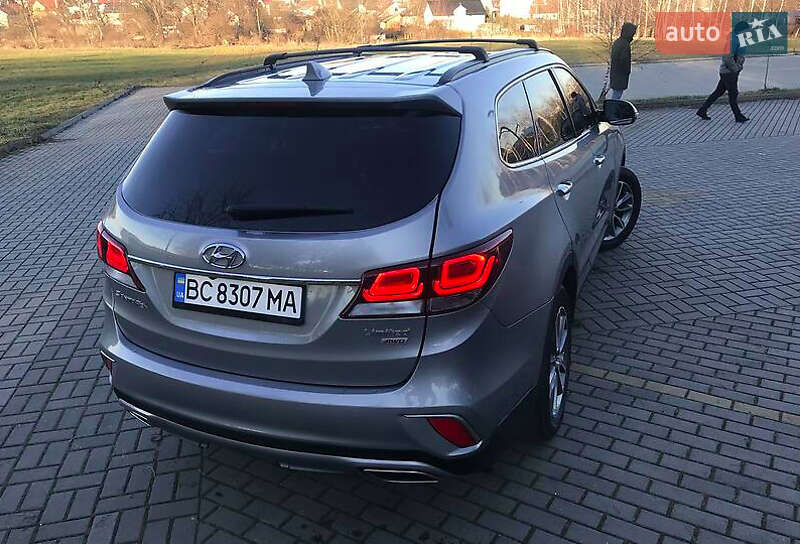 Позашляховик / Кросовер Hyundai Santa FE 2016 в Львові