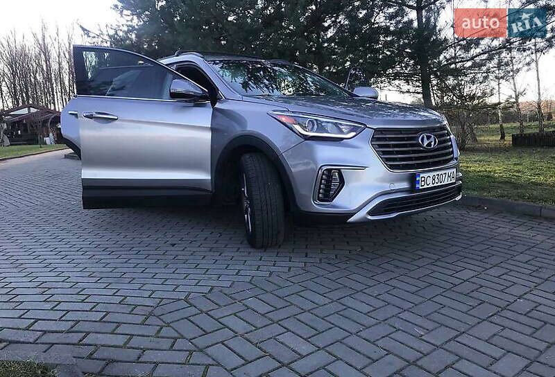 Позашляховик / Кросовер Hyundai Santa FE 2016 в Львові