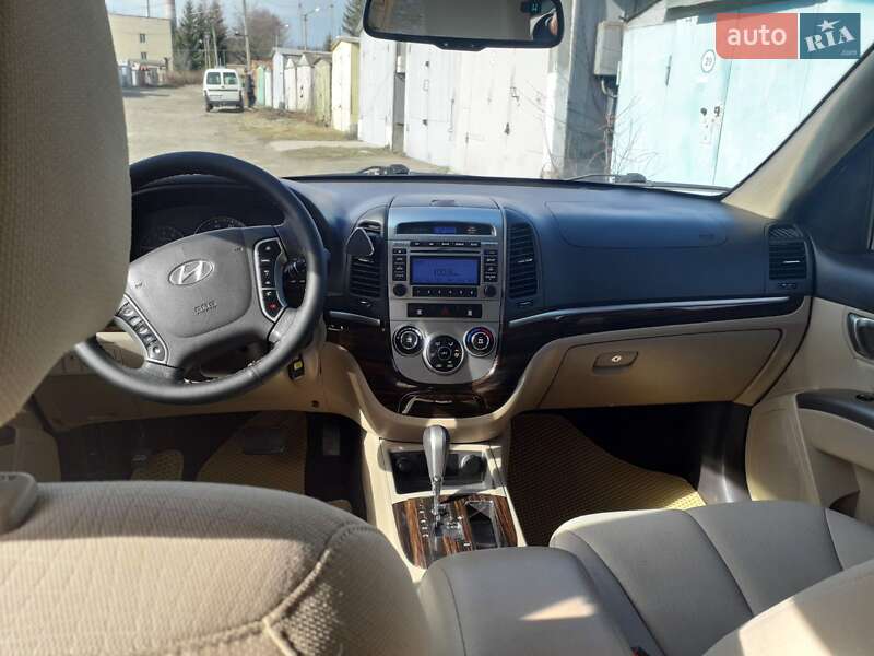 Внедорожник / Кроссовер Hyundai Santa FE 2010 в Дрогобыче фото 7 Внедорожник / Кроссовер Hyundai Santa FE 2010 в Дрогобыче
