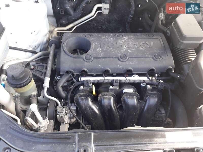 Внедорожник / Кроссовер Hyundai Santa FE 2010 в Дрогобыче фото 9 Внедорожник / Кроссовер Hyundai Santa FE 2010 в Дрогобыче