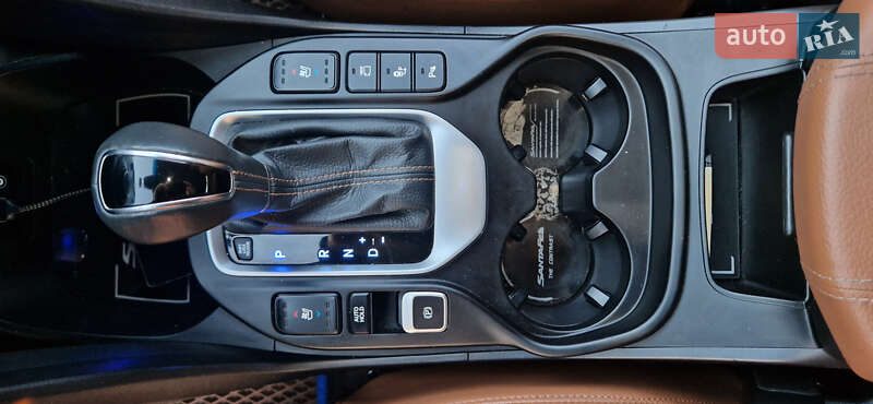 Позашляховик / Кросовер Hyundai Santa FE 2015 в Коблевому