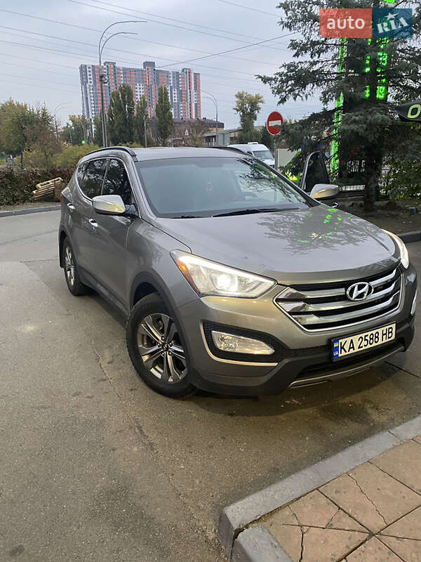 Позашляховик / Кросовер Hyundai Santa FE 2015 в Києві