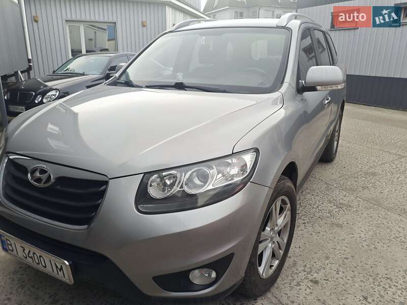 Внедорожник / Кроссовер Hyundai Santa FE 2010 в Кременчуге