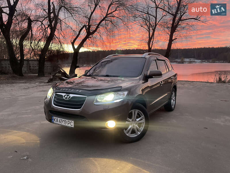 Позашляховик / Кросовер Hyundai Santa FE 2010 в Києві