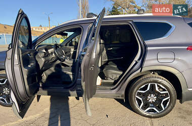 Внедорожник / Кроссовер Hyundai Santa FE 2021 в 