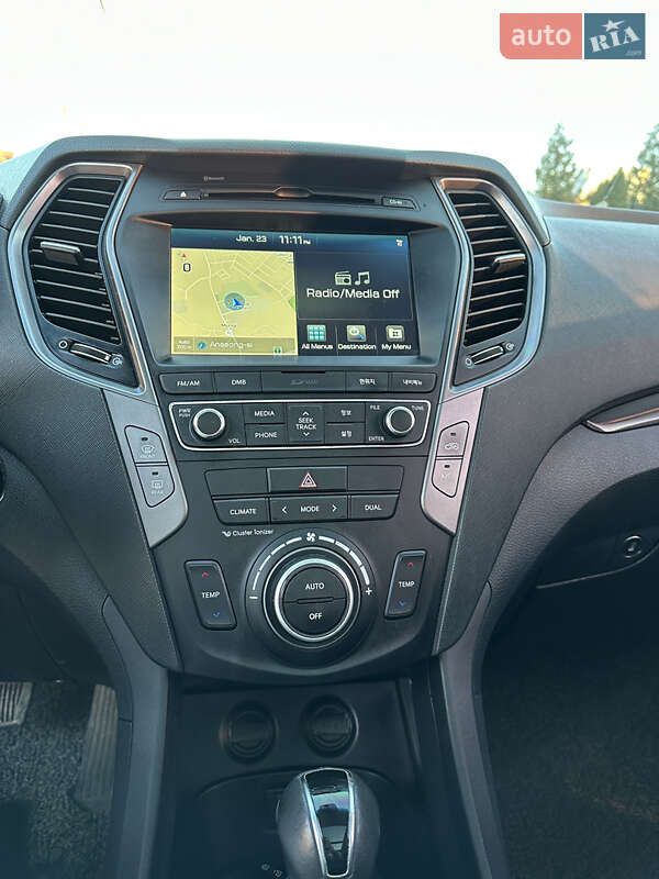 Внедорожник / Кроссовер Hyundai Santa FE 2015 в Ивано-Франковске