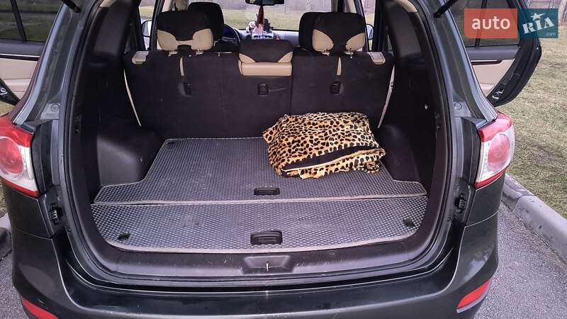 Внедорожник / Кроссовер Hyundai Santa FE 2010 в Львове