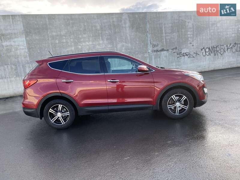 Внедорожник / Кроссовер Hyundai Santa FE 2015 в Львове