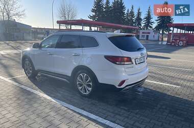 Внедорожник / Кроссовер Hyundai Santa FE 2015 в 